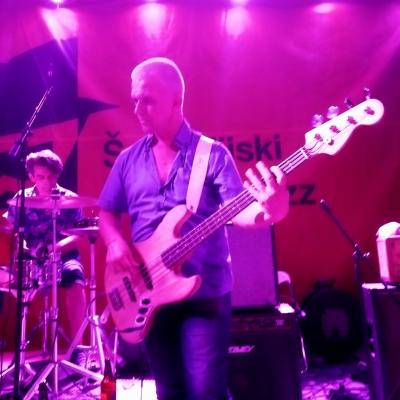 293227167 5412575658762601 738599189657118144 N